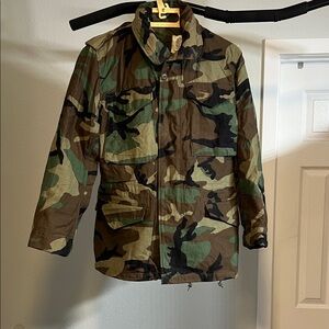 Men's Vintage Cold Weather Camouflage Field Jacket LIKE NEW!